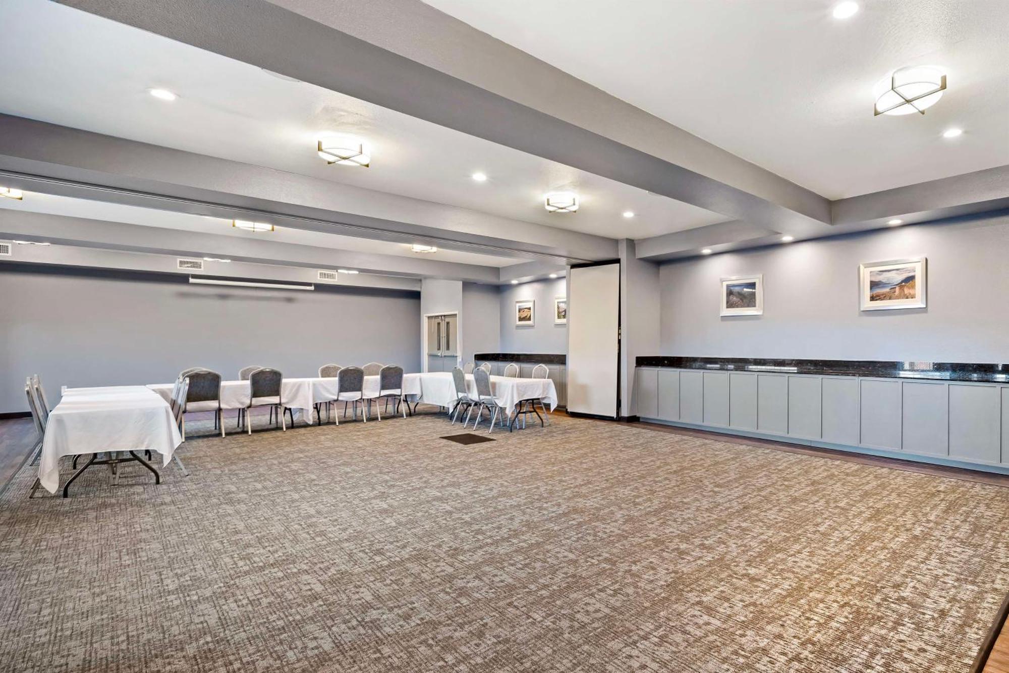 Best Western Crater Lake Highway White City/Medford מראה חיצוני תמונה